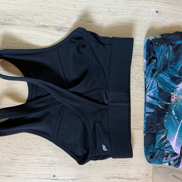 Fabletics yoga set - Picture 3 of 3